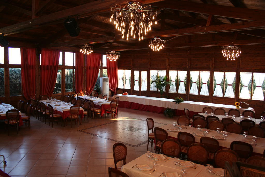Agriturismo Antico Leccio Gioia Del Colle Exterior photo